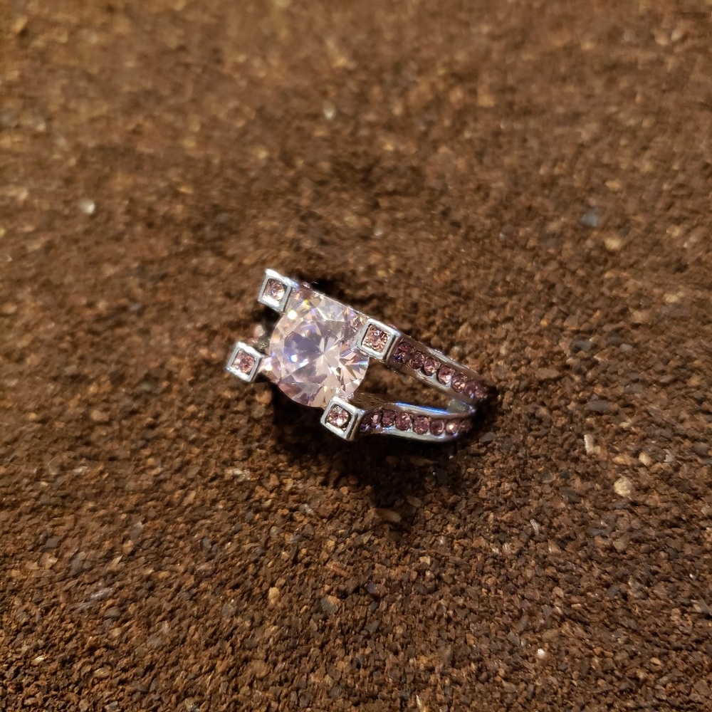 Pink Crystal Rhinestone Ring, Size 8, Silvertone - Picture 6 of 6